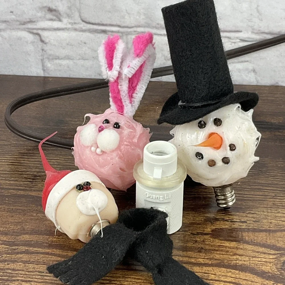 Vintage Nightlight With Bunny Snowman & Elf Light Bulbs 3 Watt Silicone Dipped